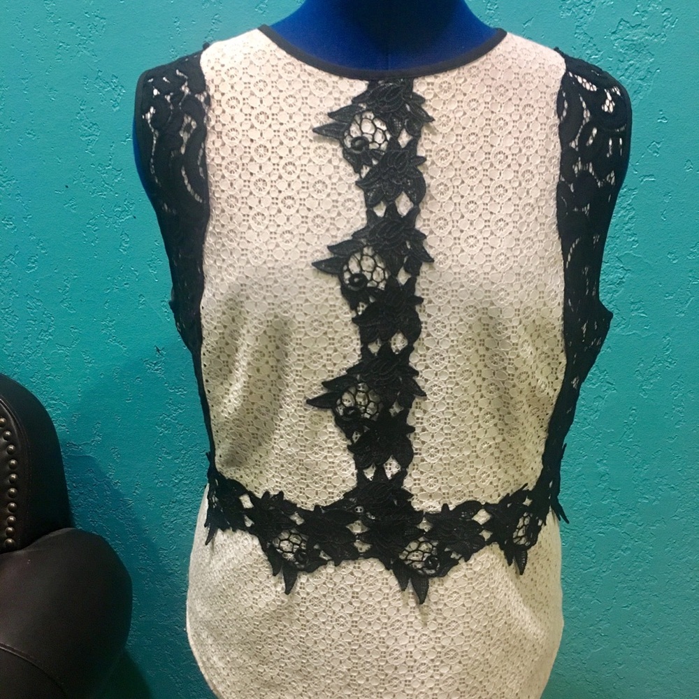 Antonio Melani Large black lace top shirt blouse